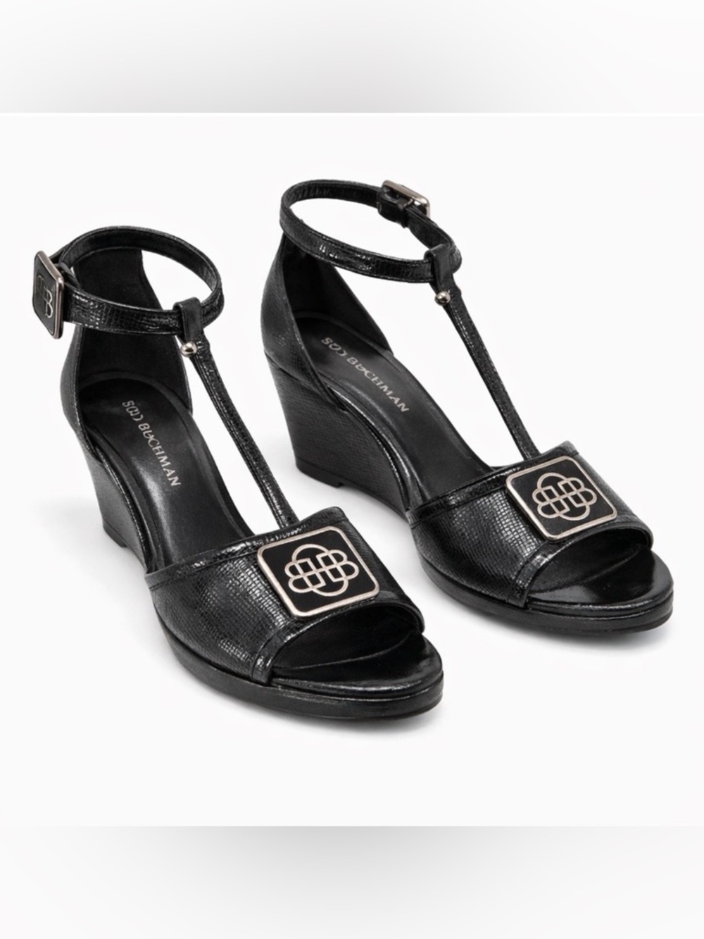 Dana Buchman Wedges